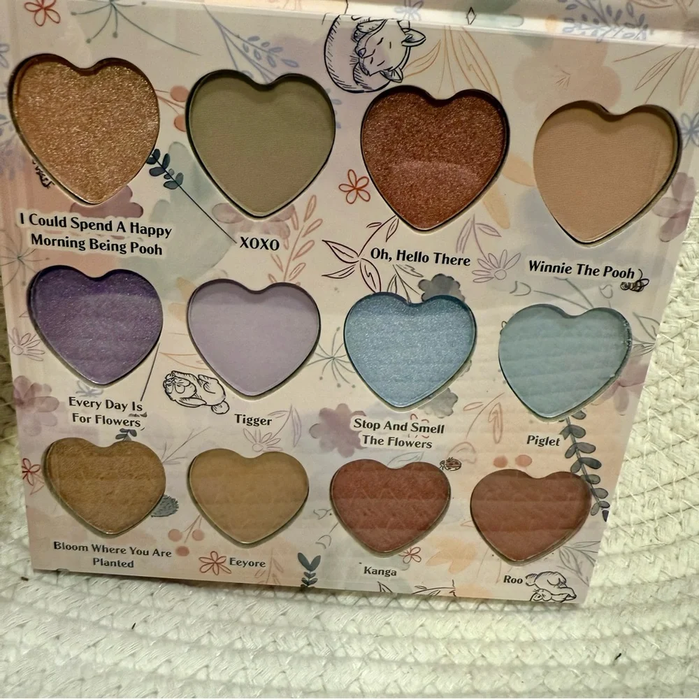 Disney Winnie the Pooh Floral Eyeshadow Palette